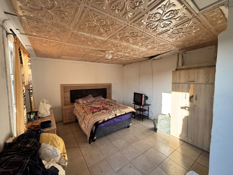 5 Bedroom Property for Sale in Russels Rest Western Cape